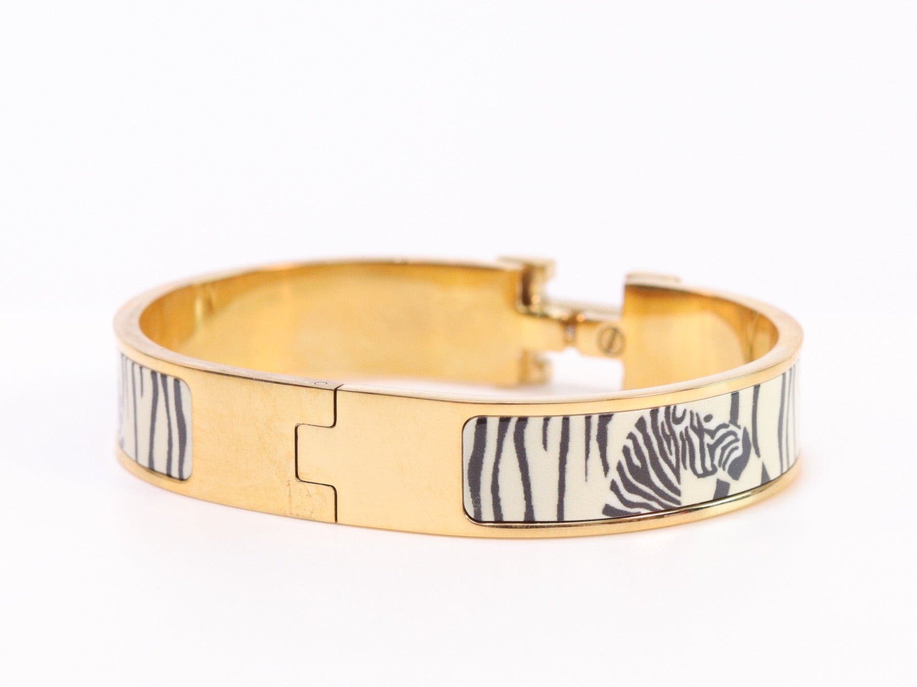 Alphabet H zebra print bracelet