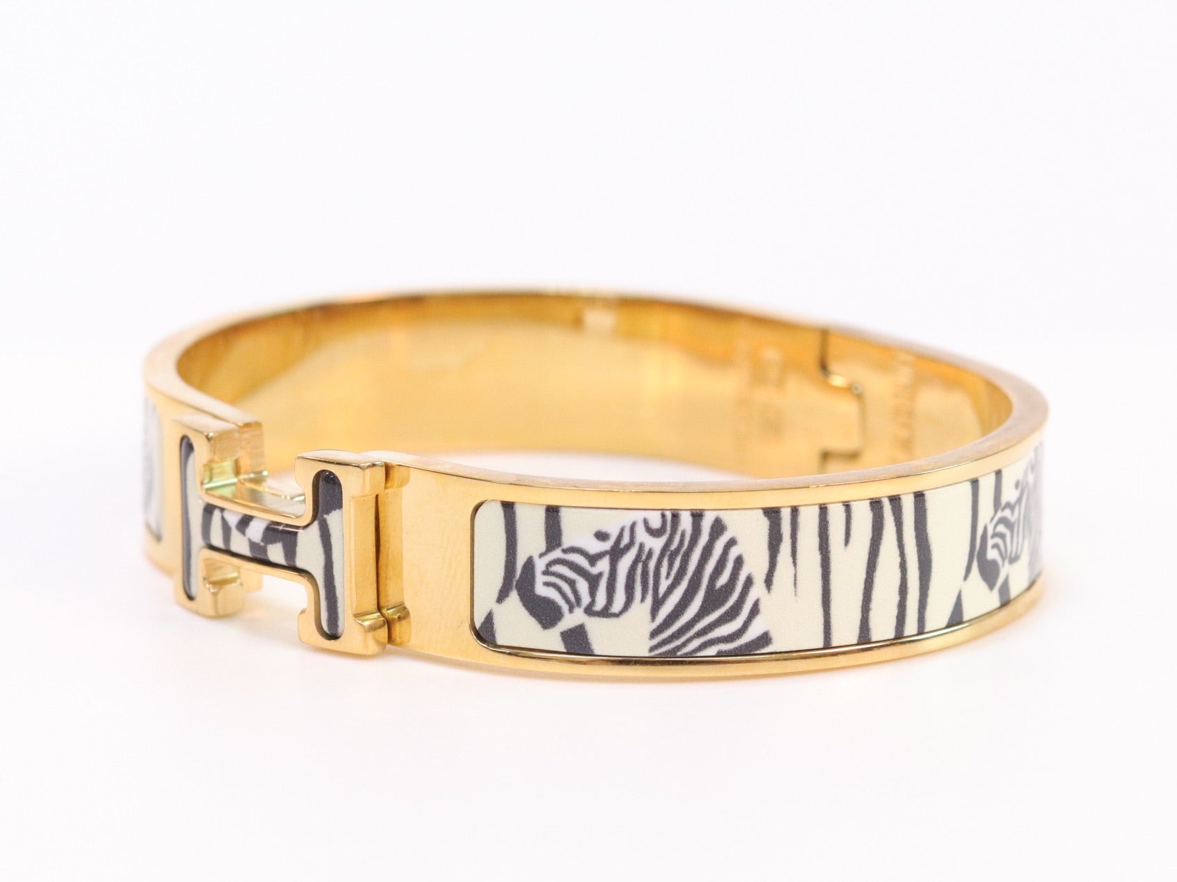 Alphabet H zebra print bracelet