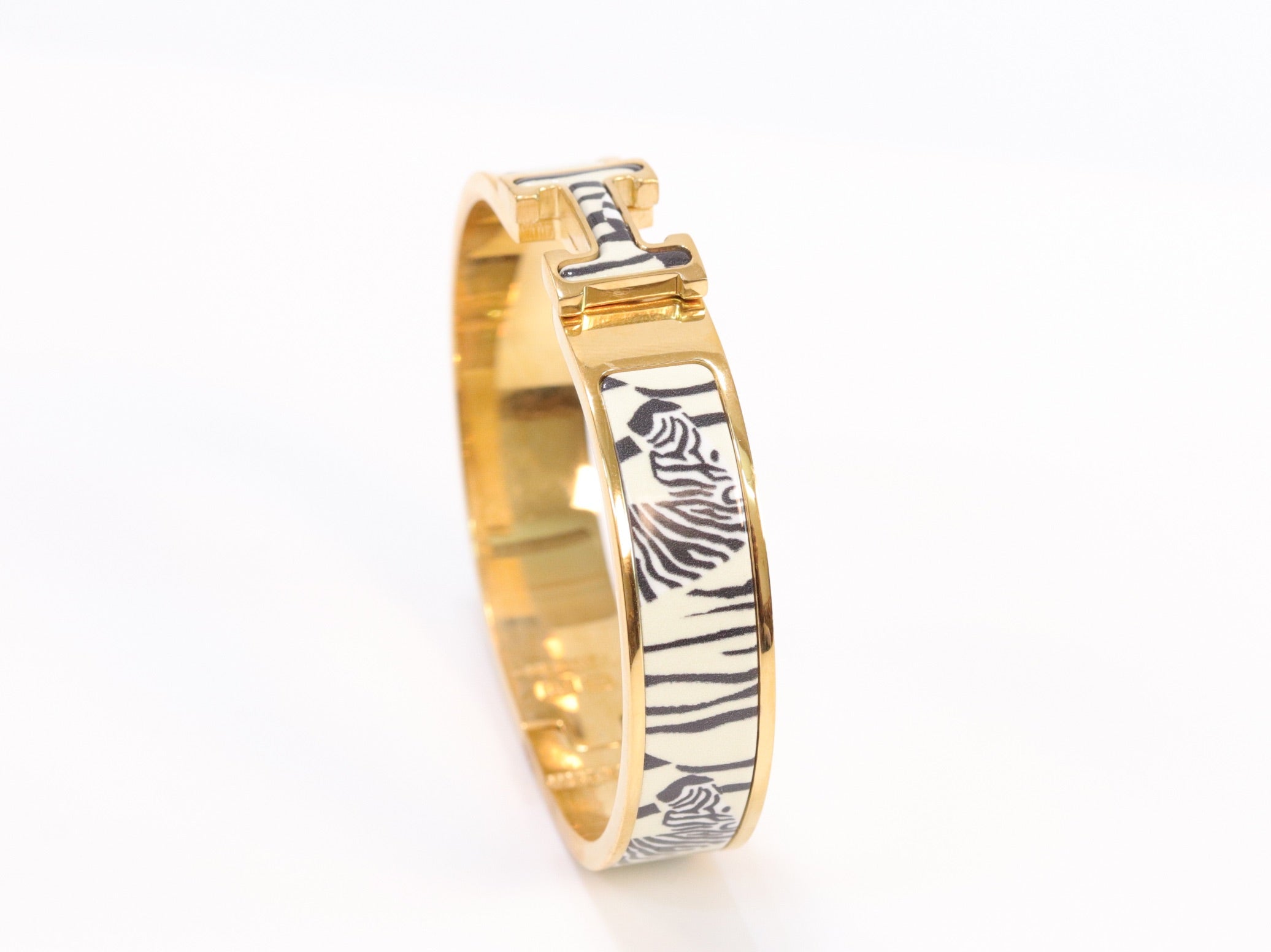 Alphabet H zebra print bracelet