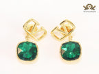 Alphabet open V and emerald stone earrings