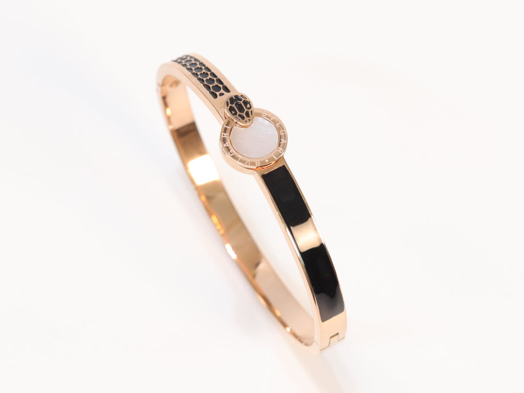 Half textured rose gold & black band