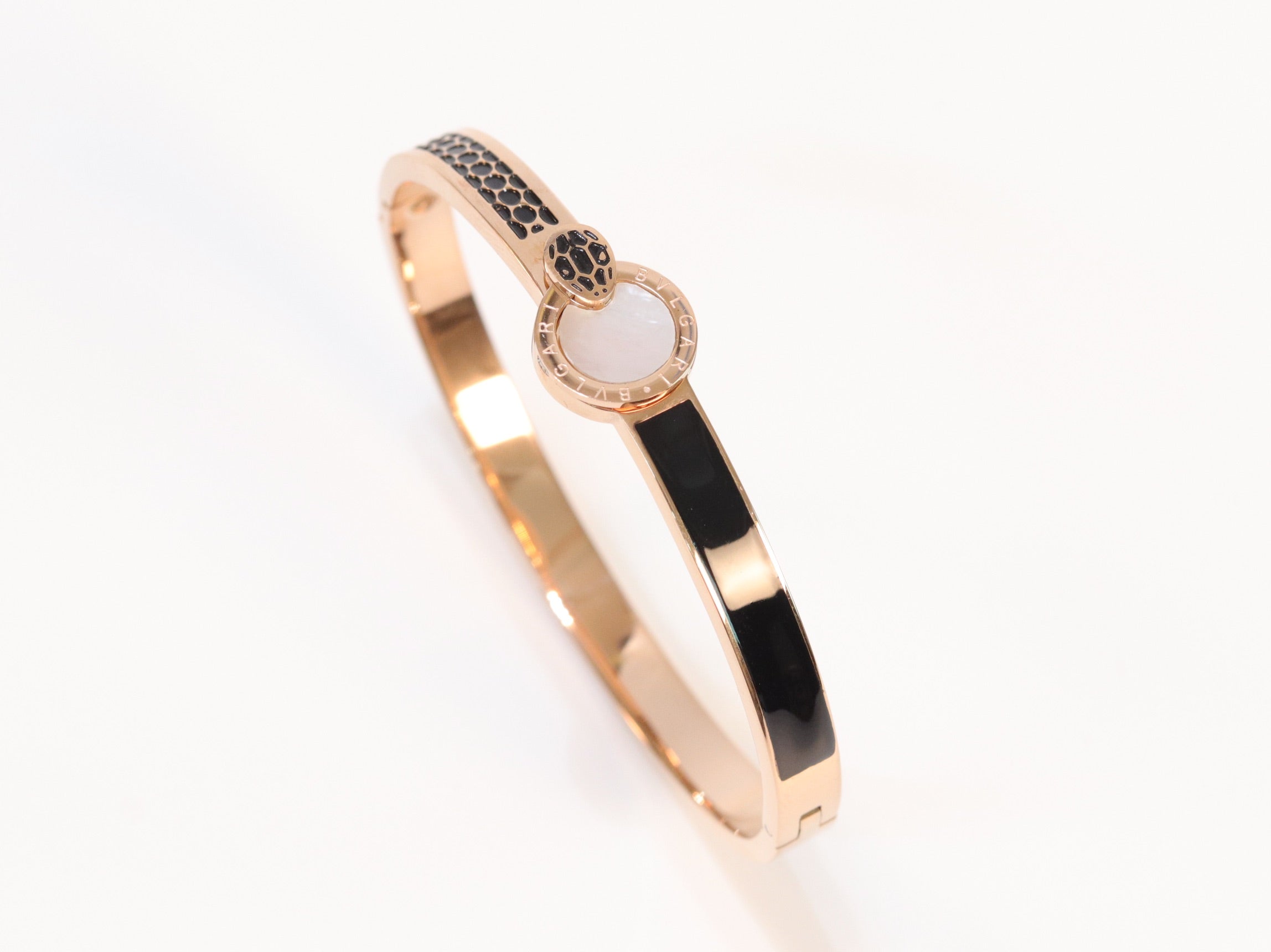 Half textured rose gold & black band