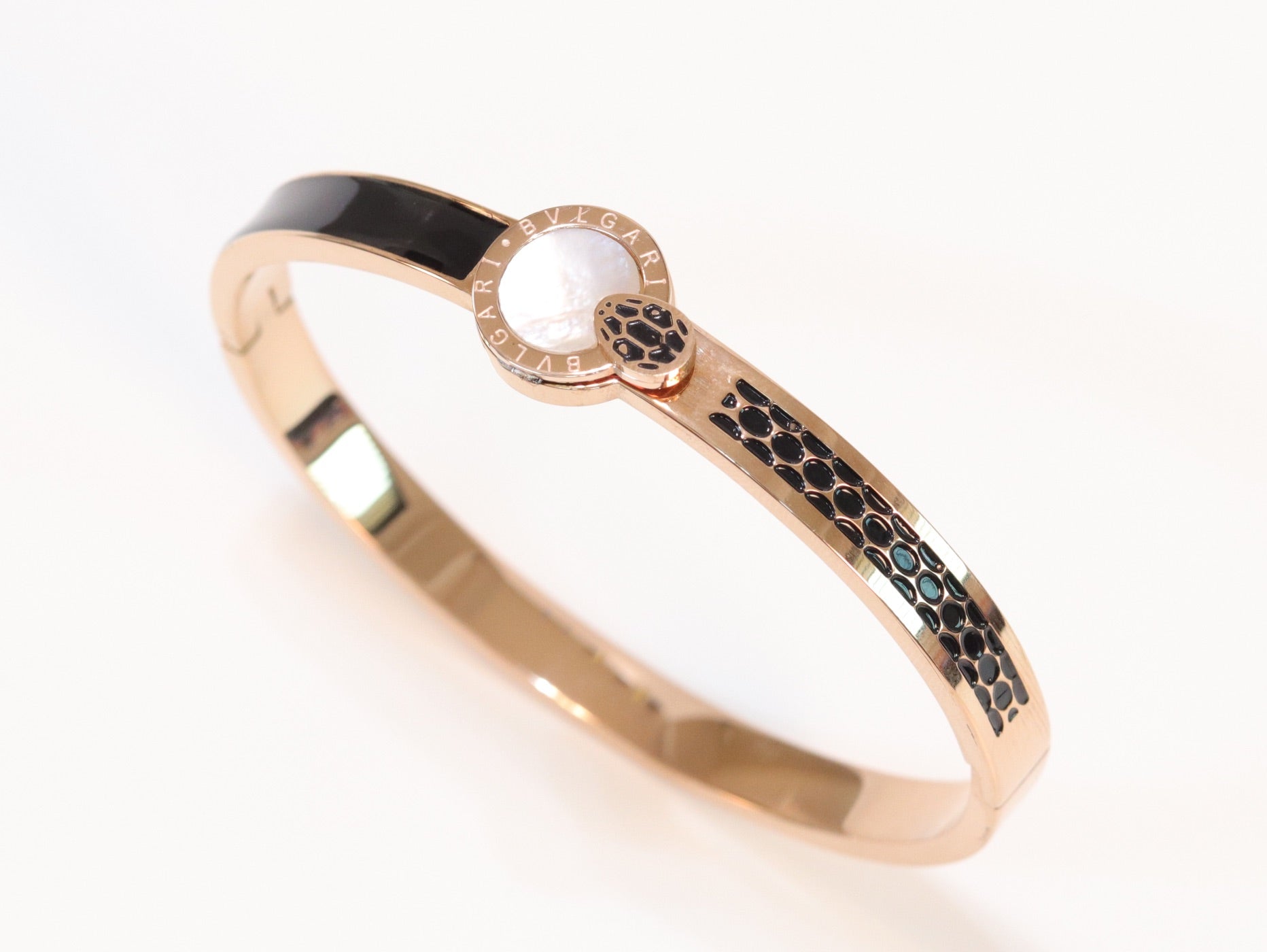 Half textured rose gold & black band