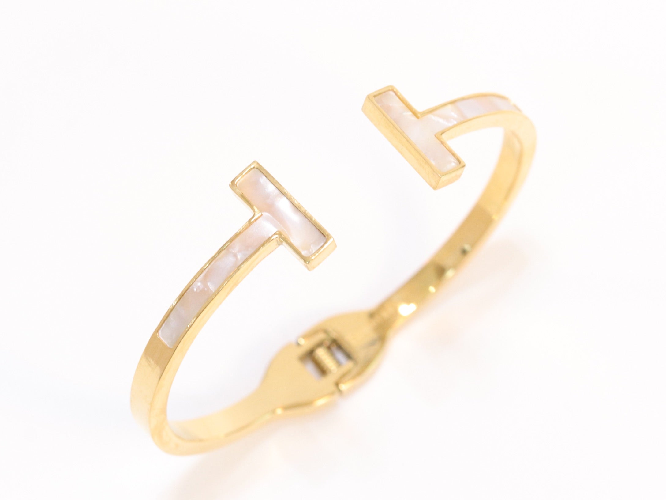 Classic gold and white band bracelet