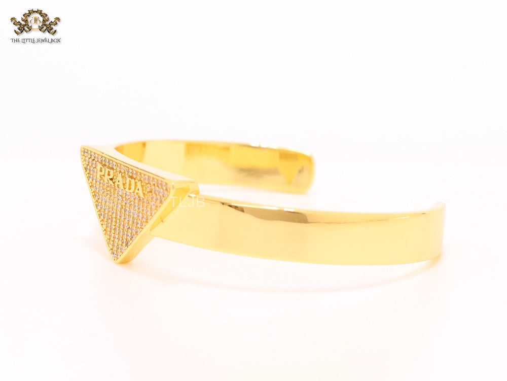 Alphabet P Gold open bracelet