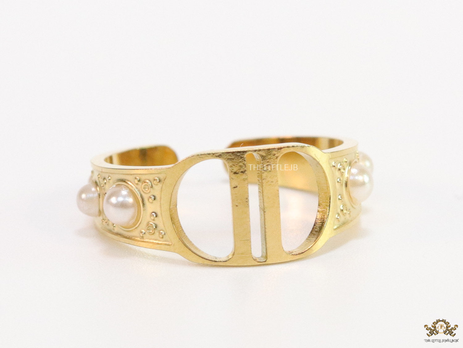 Golden alphabet open ring with pearls
