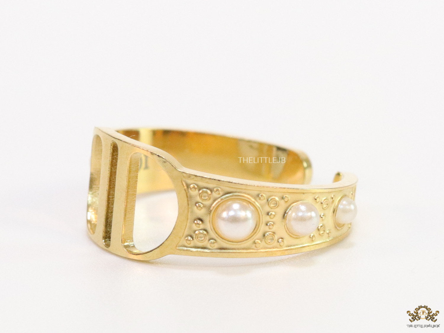 Golden alphabet open ring with pearls