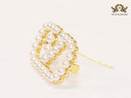 Alphabet open V pearl & gold brooch