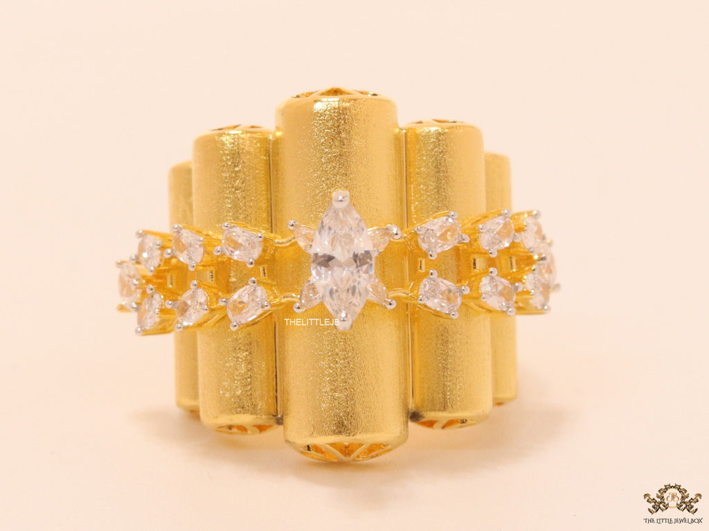 Fancy gold plated adjustable ring with marquise pointers