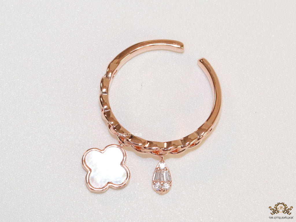 Rose gold plated link chain ring with MOP clover and cz drop