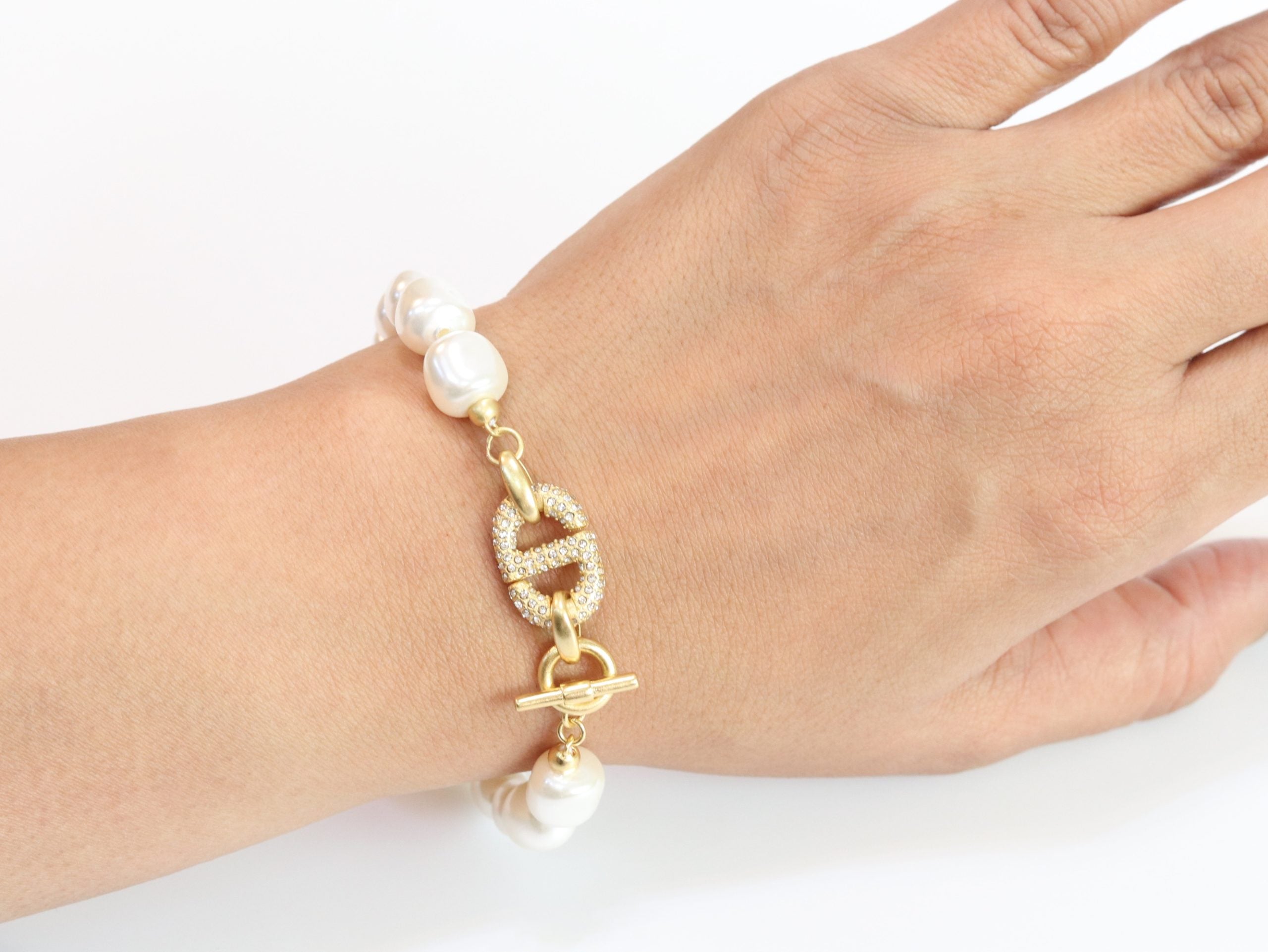 Alphabet C&D openable gold CZ pearl link bracelet