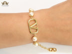 Alphabet V Gold pearl link chain bracelet
