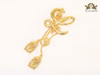 Alphabet LW gold hangings brooch