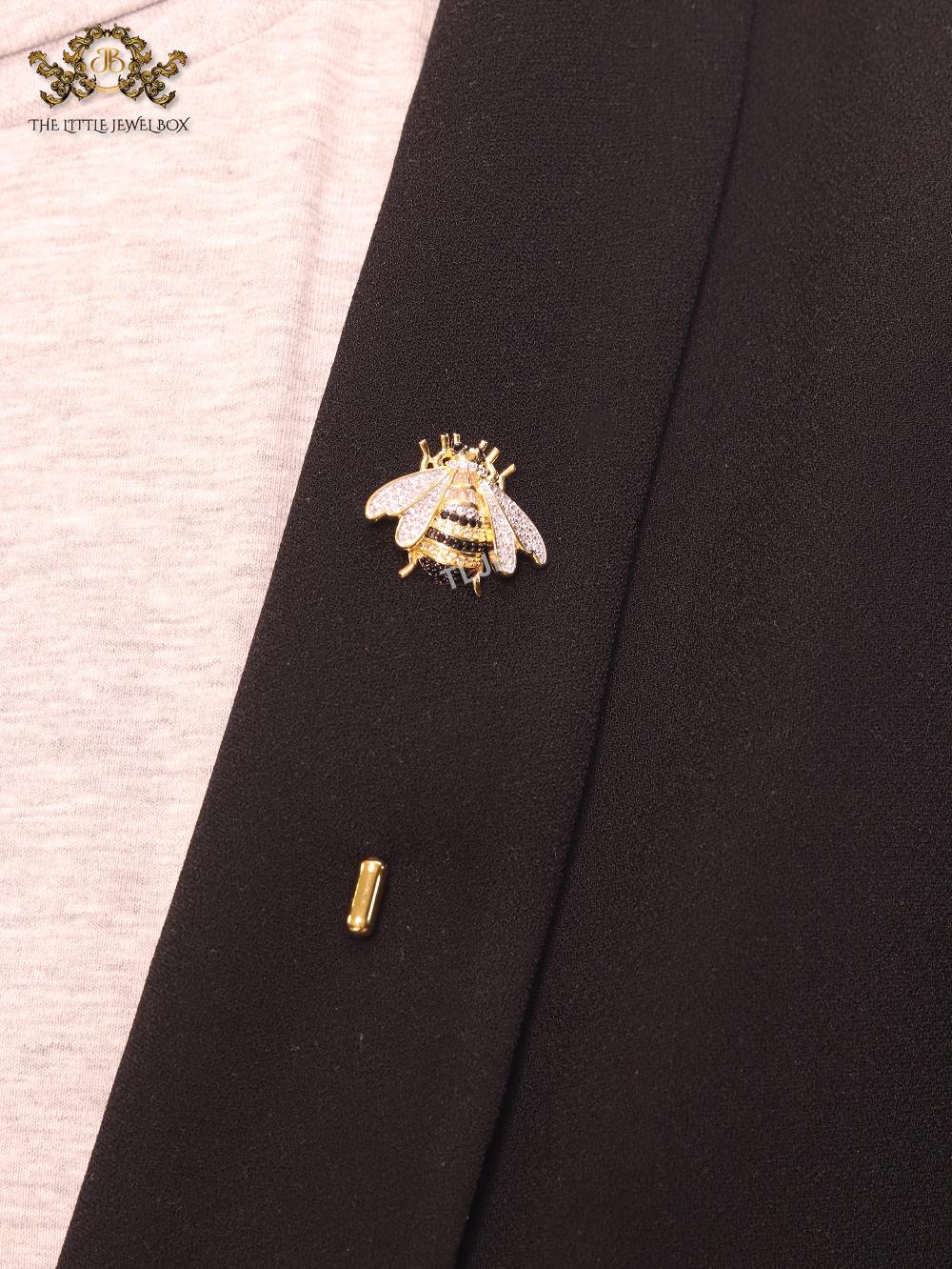 Gold & black bee brooch with