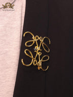 Alphabet LW Plain sleek brooch