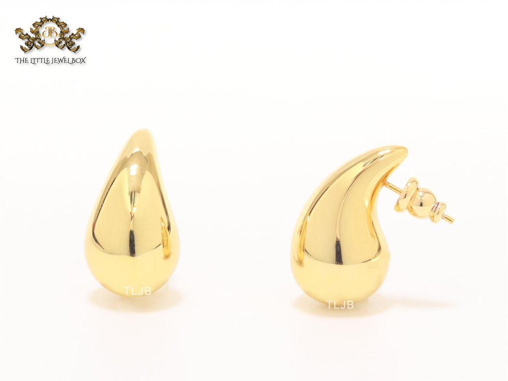 Teardrop gold studs - small 25mm