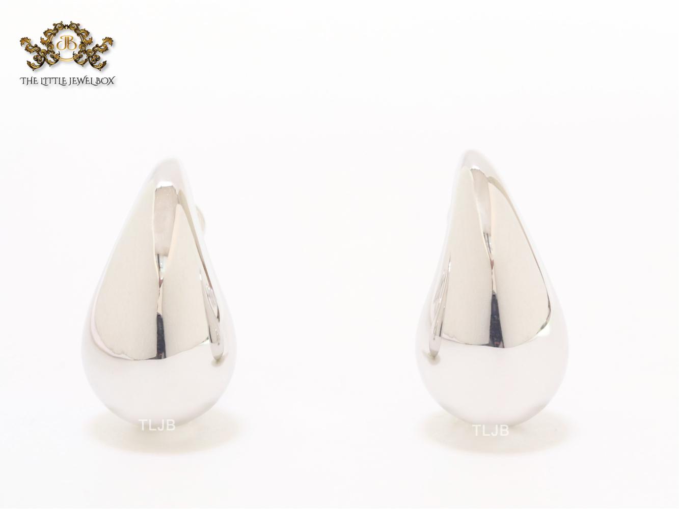 Teardrop platinum studs - small 25mm