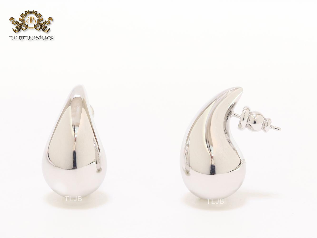 Teardrop platinum studs - small 25mm
