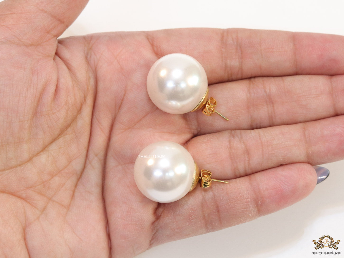 20mm round white pearl stud earrings