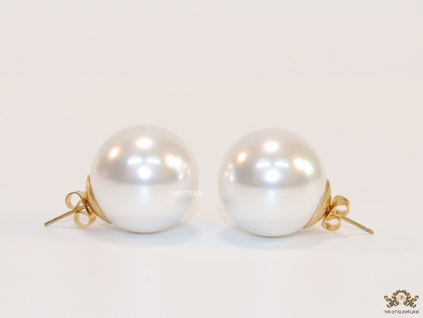 20mm round white pearl stud earrings