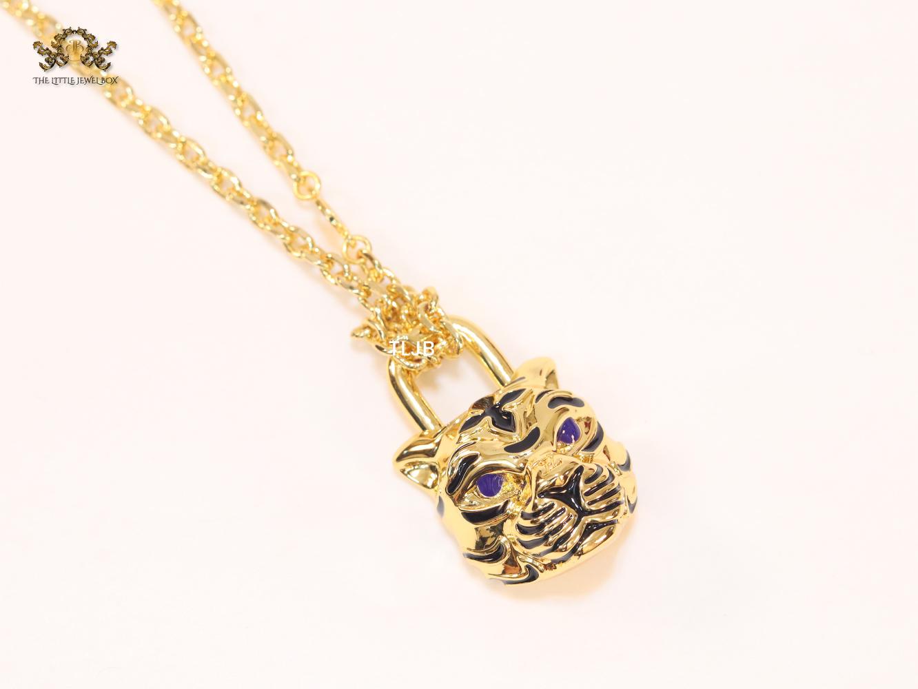 Sleek panther face gold chain