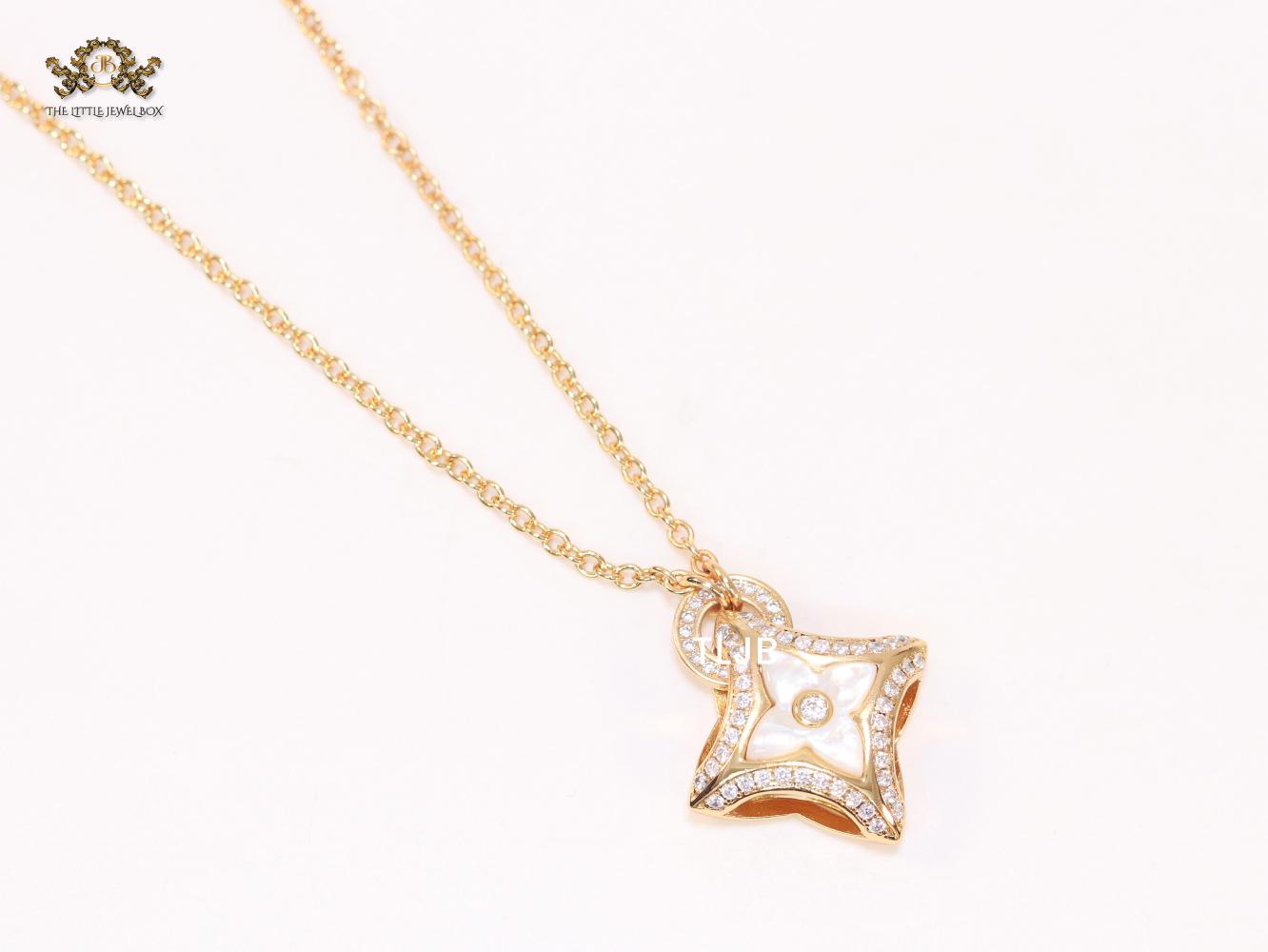 White clover sleek chain