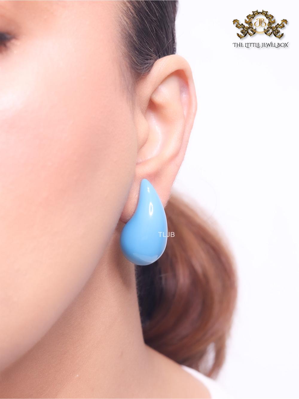 Teardrop blue enamel studs
