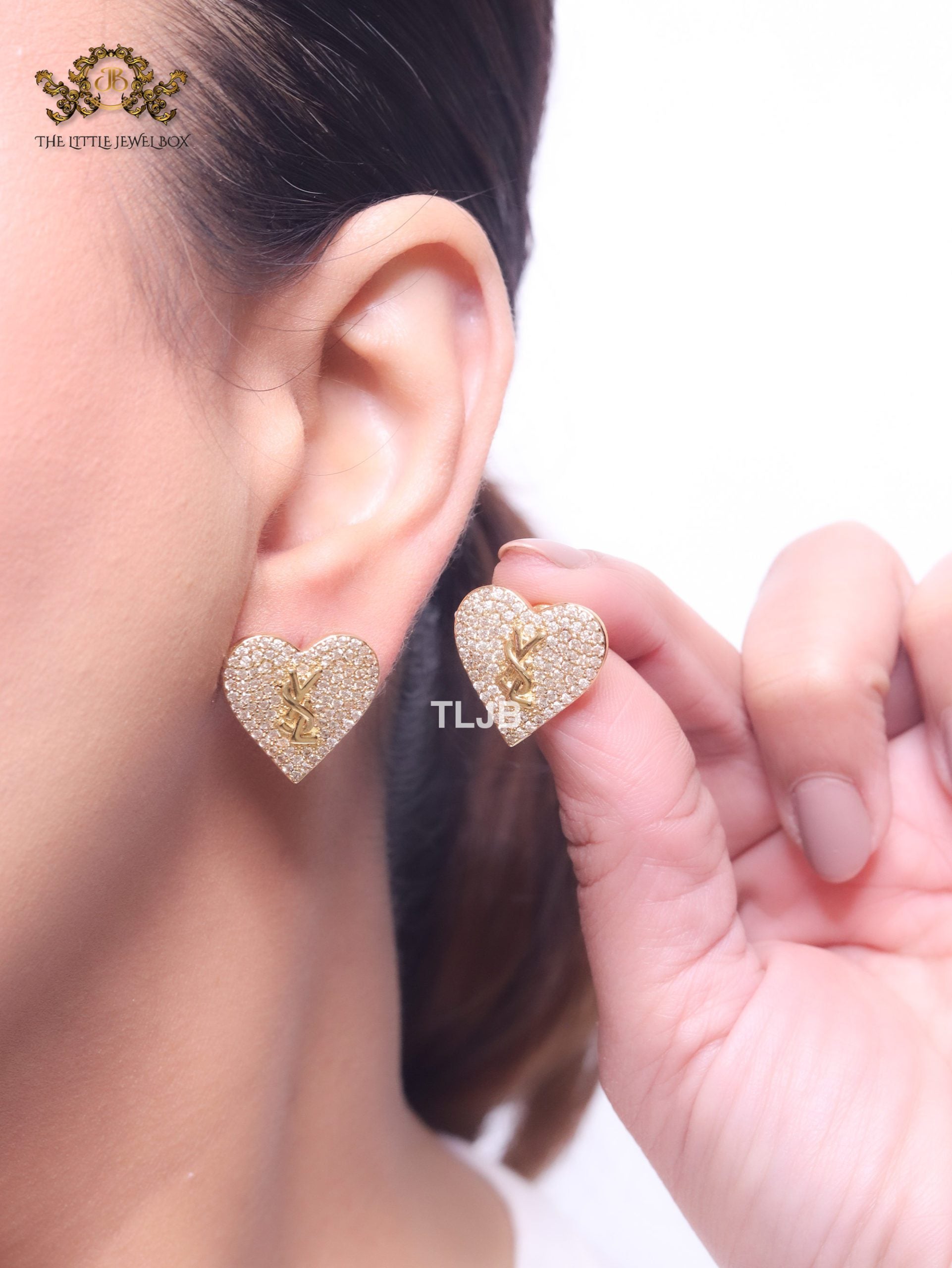 Alphabet Y cz and heart studs gold