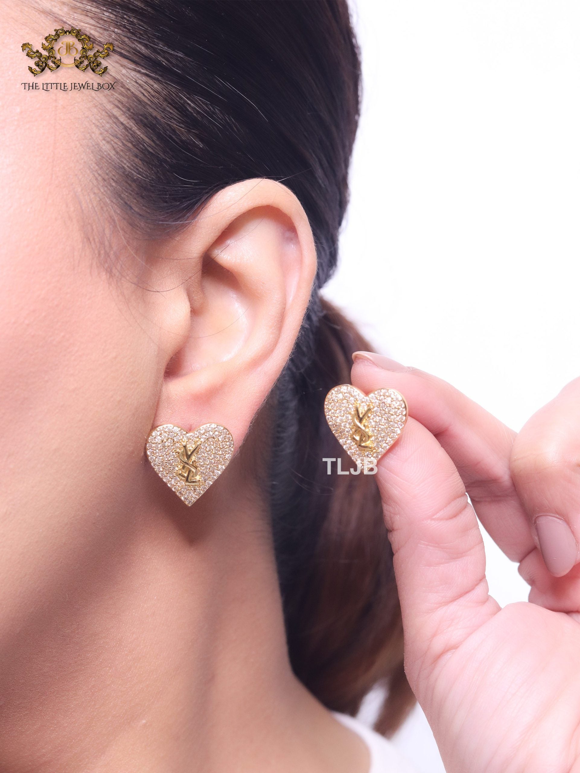 Alphabet Y cz and heart studs gold