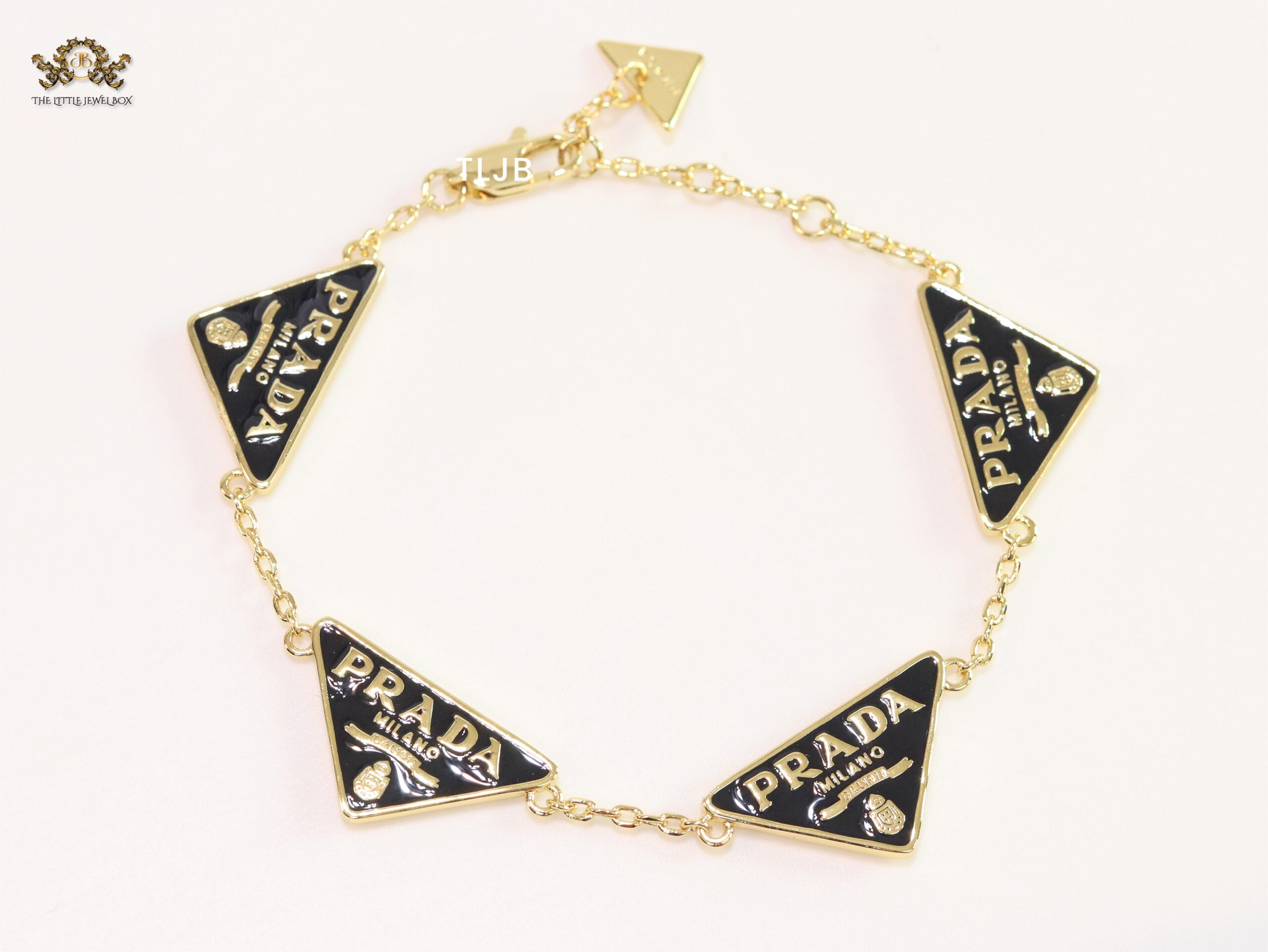Alphabet P black enamel bracelet