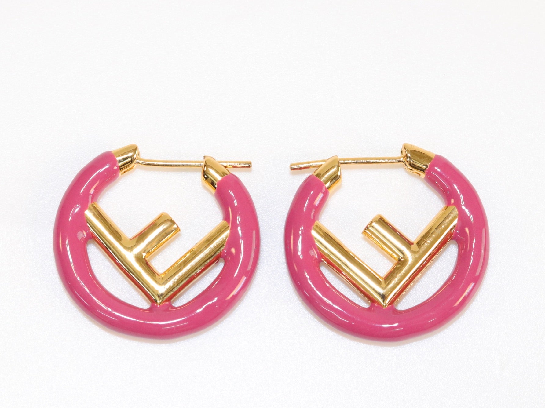 Pink Alphabet F Hoops 25mm