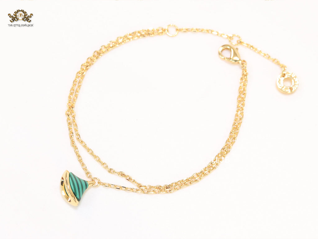 Alphabet B  sleek chain bracelet green