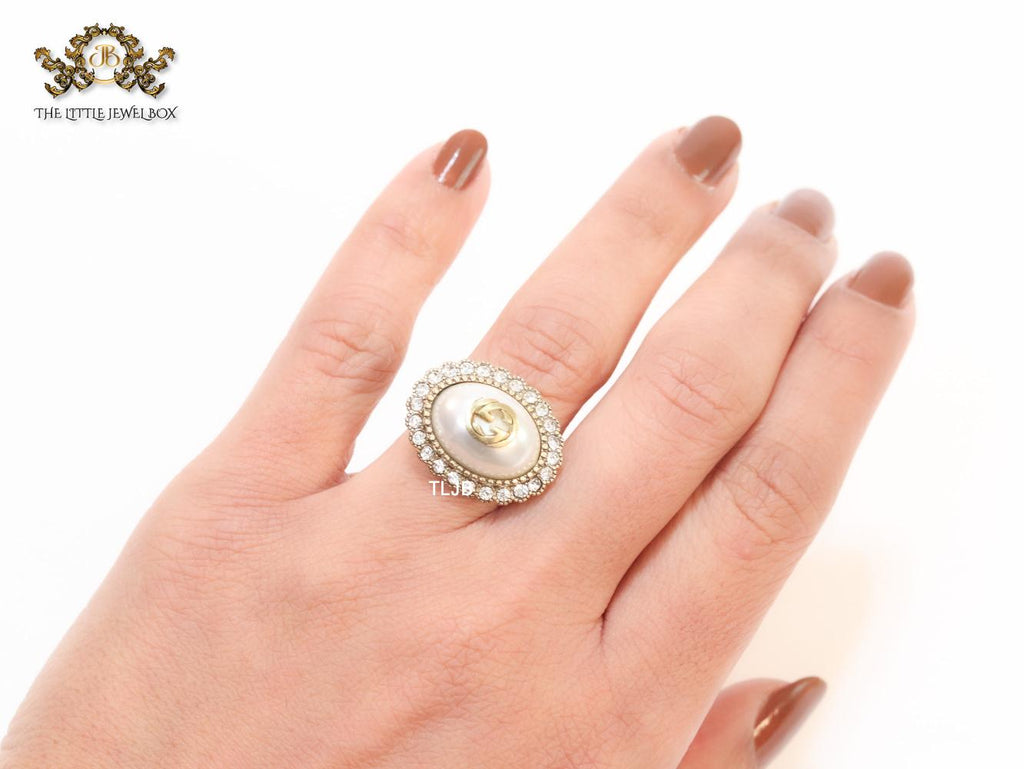 Vintage white double G ring