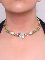 Alphabet F and medusa link chain