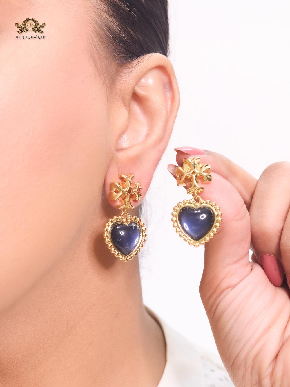 Alphabet T heart earrings