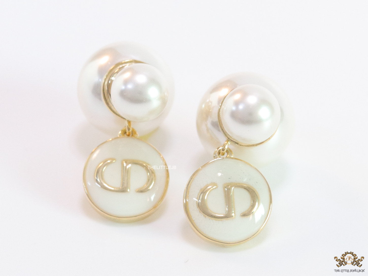 Golden pearl bomber earrings with MOP alphabet drop