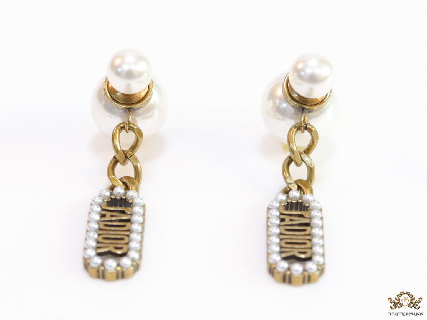 Pearl bomber studs with key chain style pearl alphabet drops