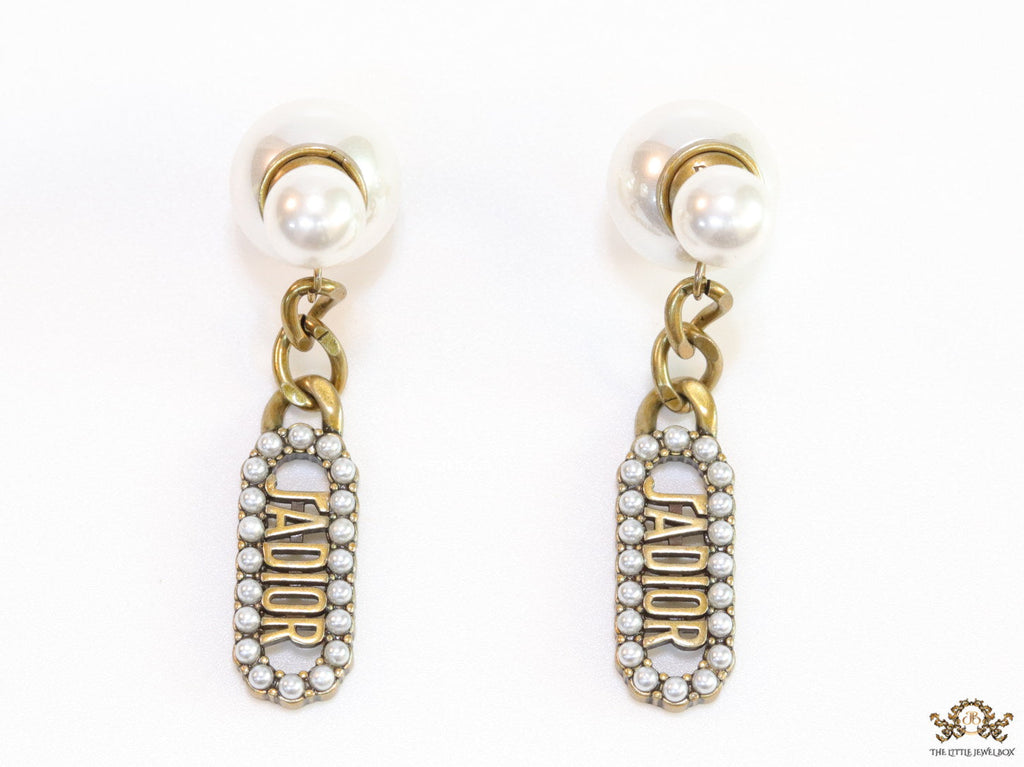 Pearl bomber studs with key chain style pearl alphabet drops