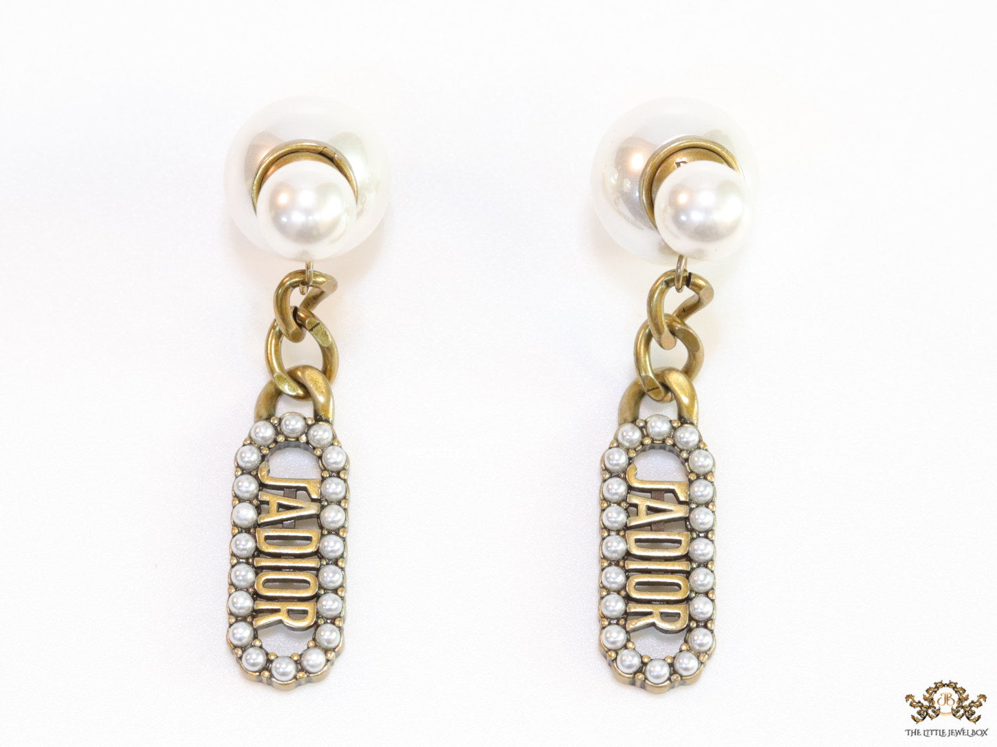 Pearl bomber studs with key chain style pearl alphabet drops