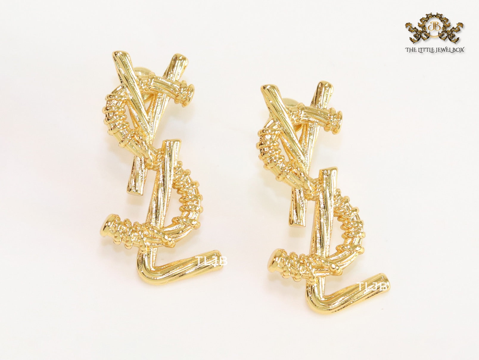 Alphabet Y gold earrings