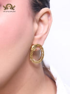 Medusa round gold studs