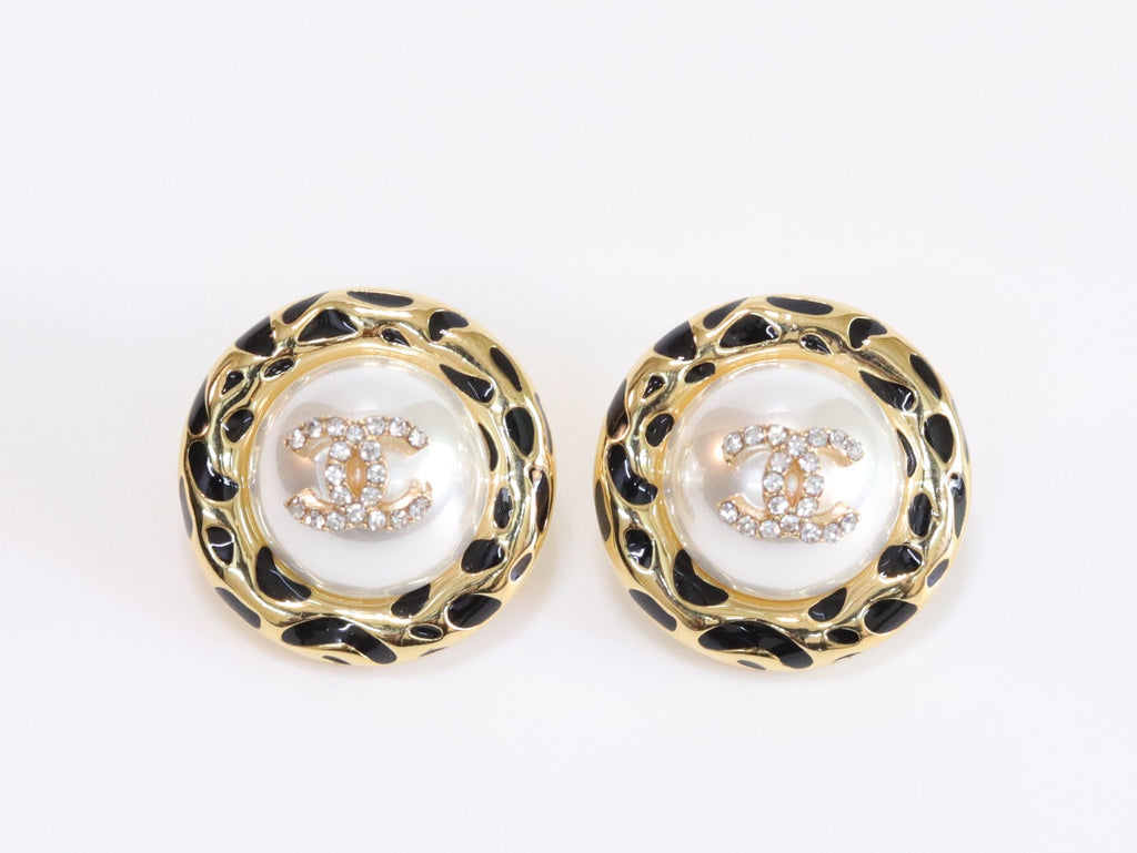 Gold double C CZ round black enamel studs