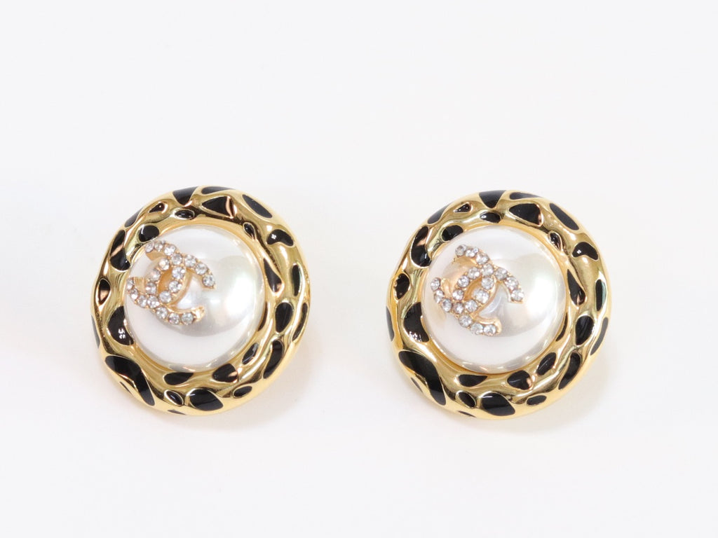 Gold double C CZ round black enamel studs