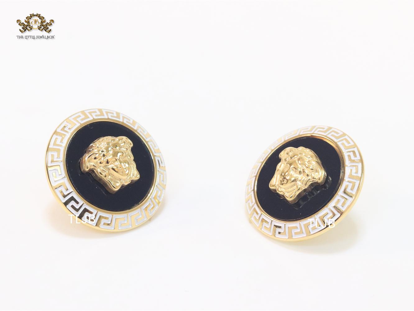 Medusa black and white studs