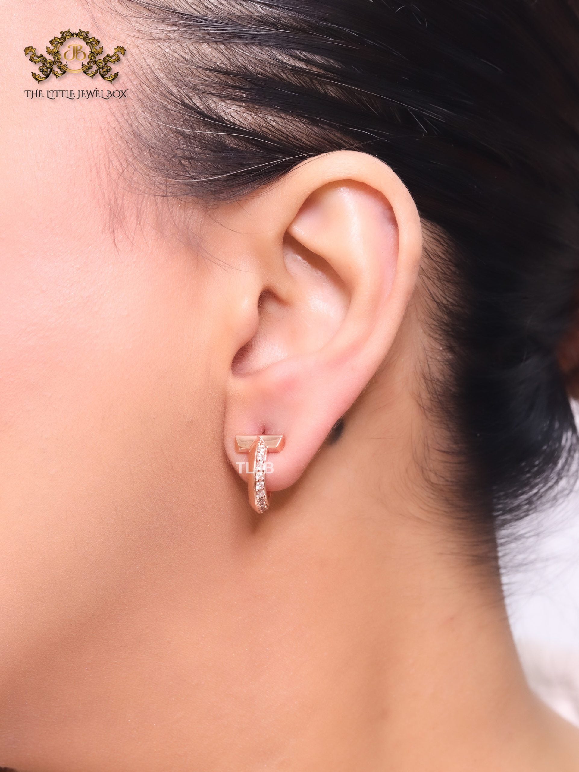 Alphabet T rose gold and cz studs