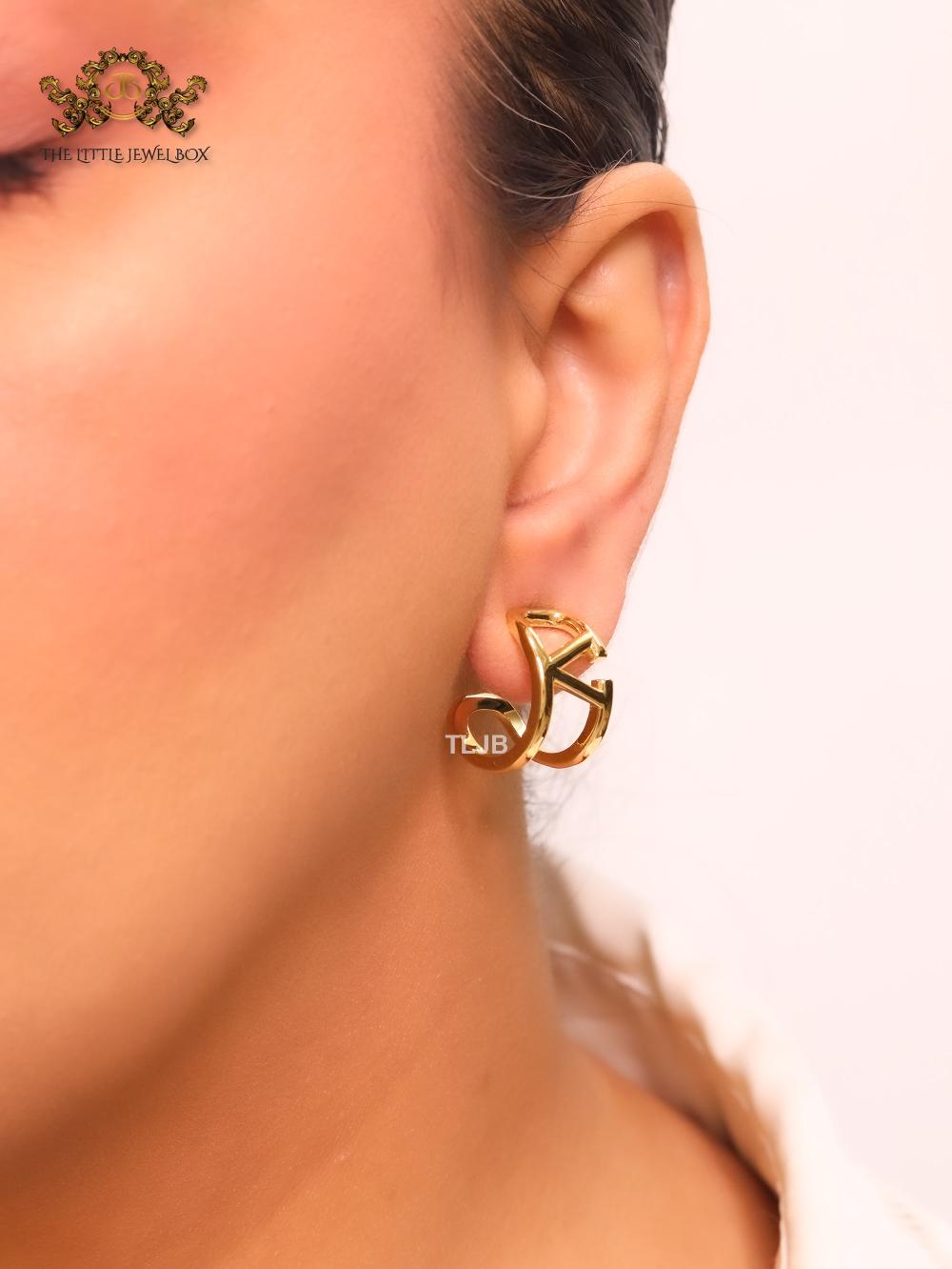 Alphabet V shaped hoops