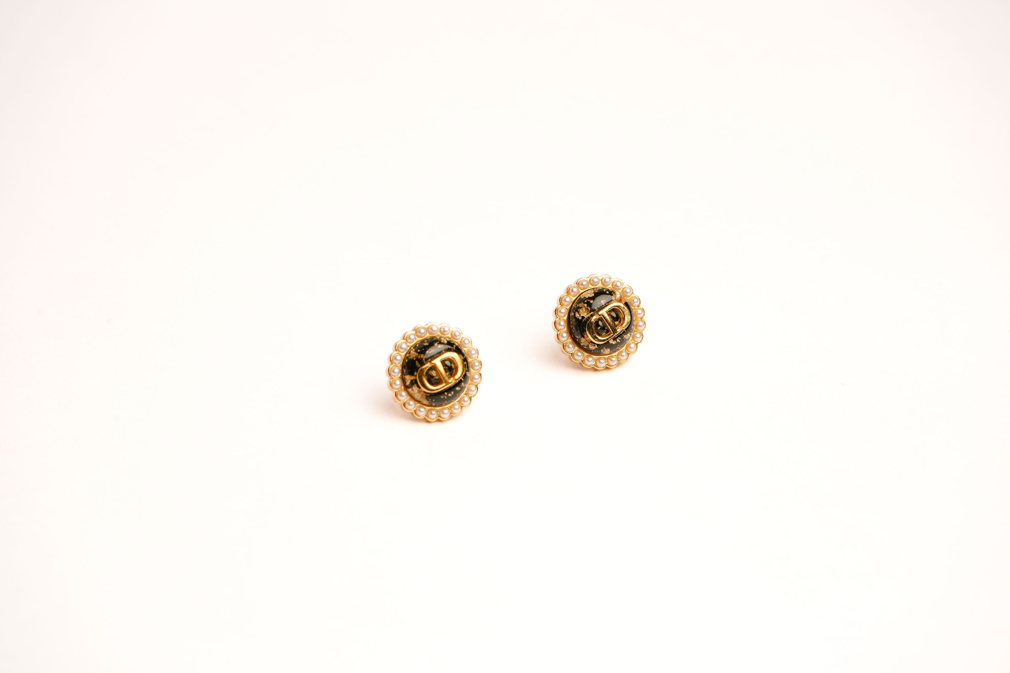 Alphabet CD Black Textured Stone with Pearl in Gold | Designer Studs