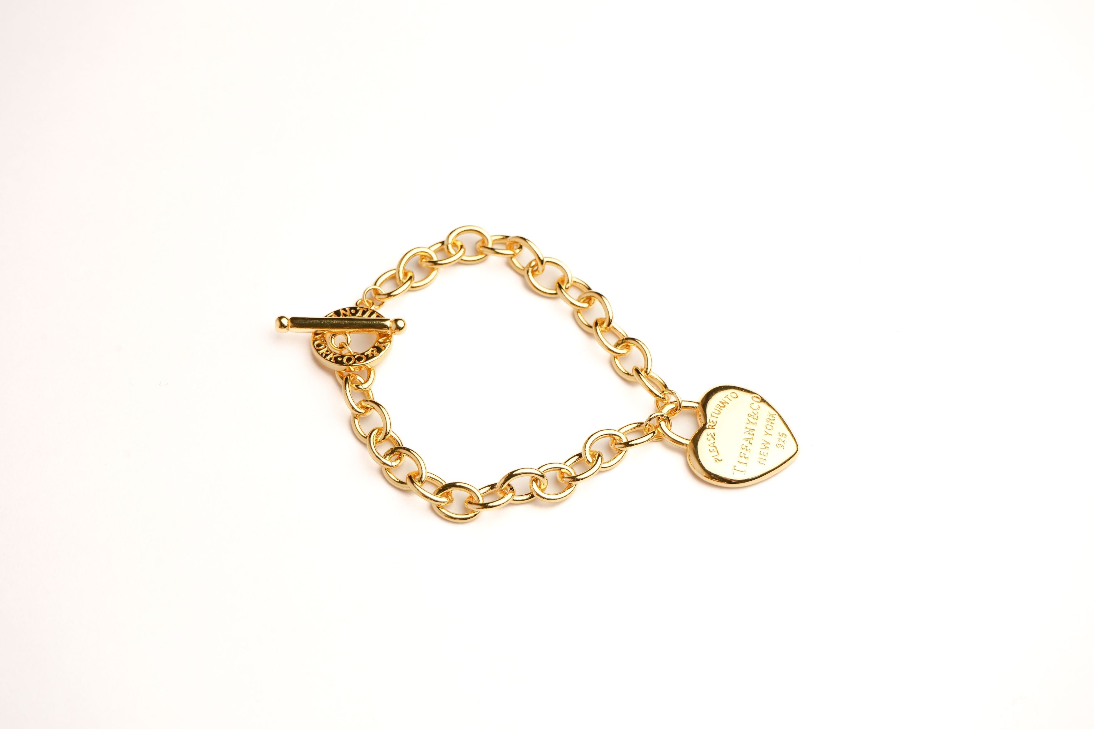 Alphabet Tiff & Co Link Chain Bracelet with Heart Motif in Gold | Love Charm Jewelry