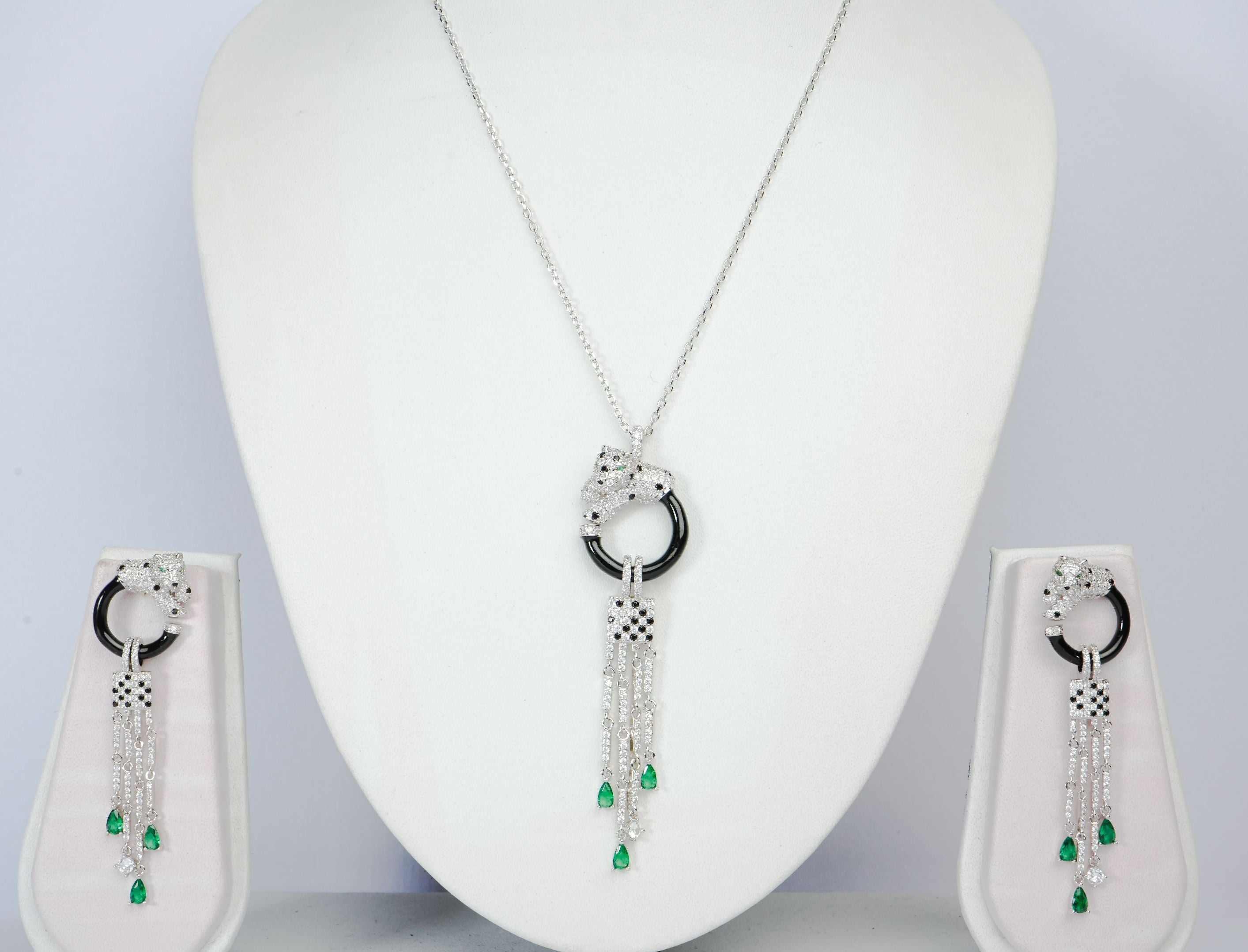 Alphabet C Panther Chain Set in Platinum with Black Circle Green Drops | Luxury Jewelry Set