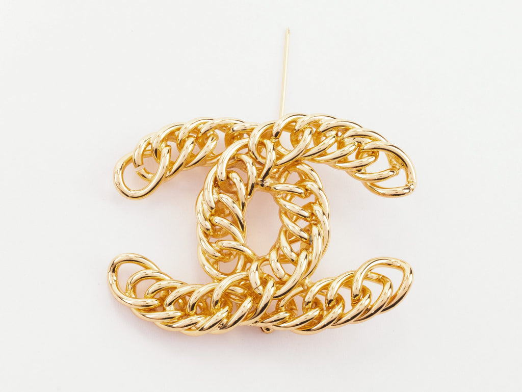 Gold Double C chain brooch